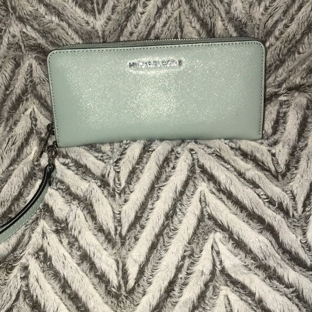 MK wallet